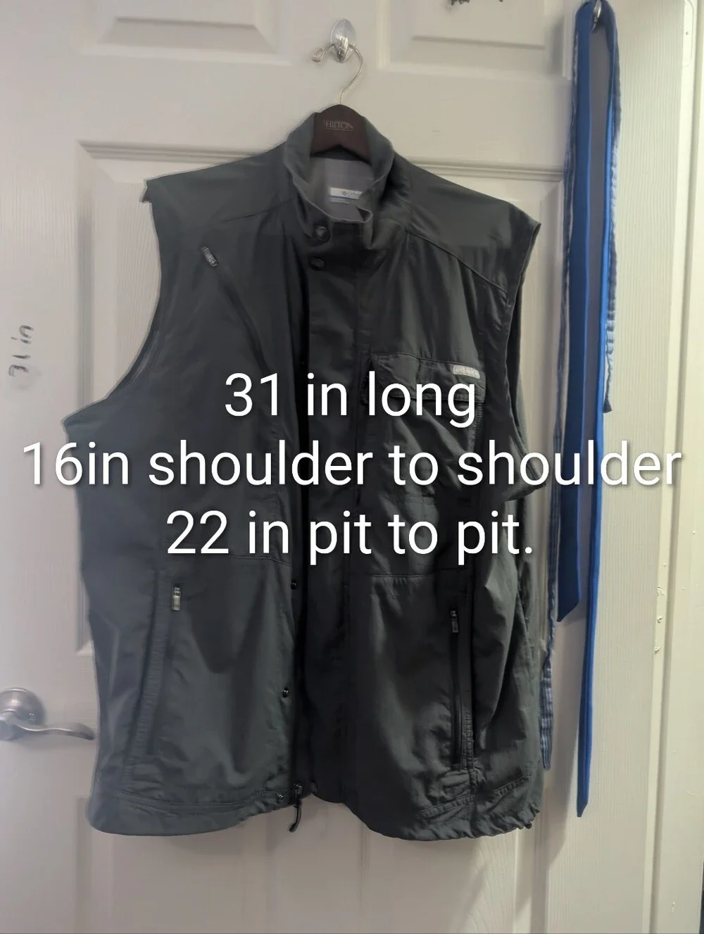 Columbia Men's Charcoal Gray Outdoor Vest